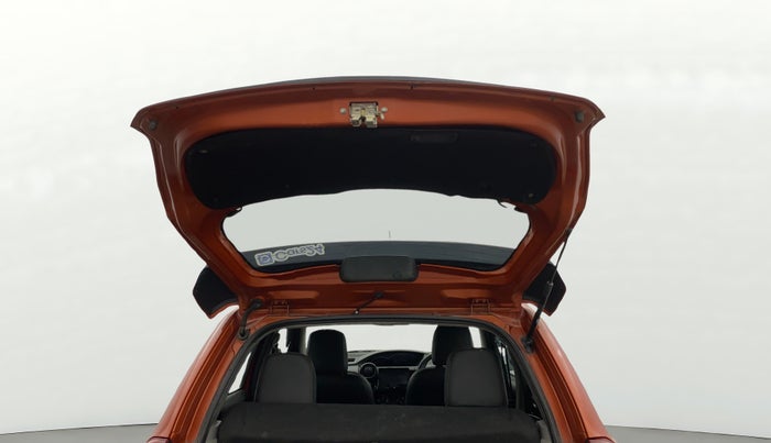 2014 Toyota Etios CROSS 1.2 G, Petrol, Manual, 86,449 km, Boot Door Open