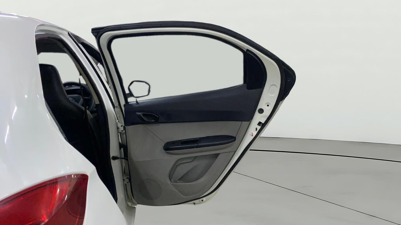 2019 Tata Tiago XT PETROL, CNG, Manual, 96,728 km, RHS Rear Door
