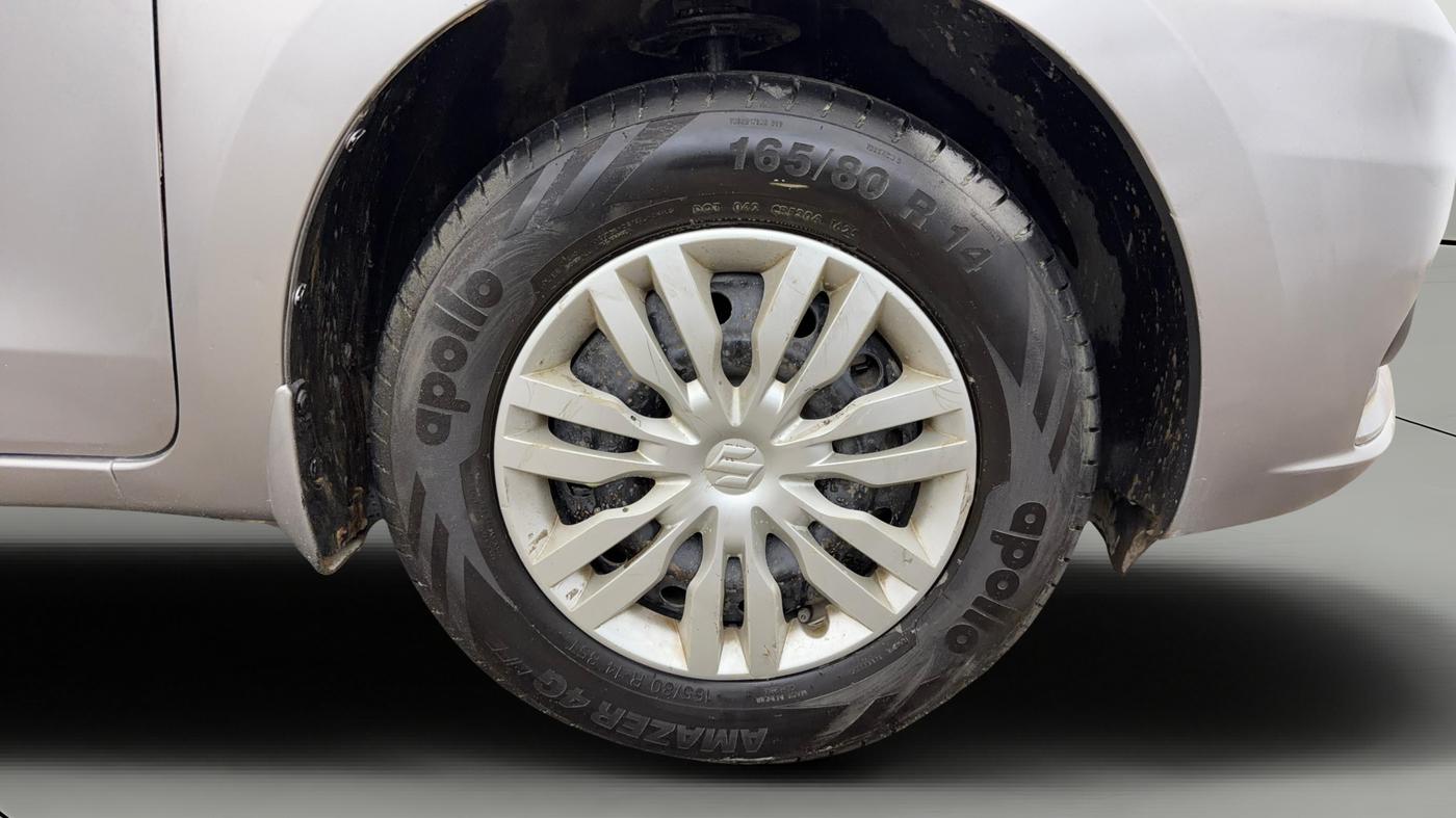 2022 Maruti Dzire VXI CNG, CNG, Manual, 66,663 km, Right Front Wheel