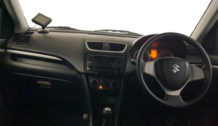 2015 Maruti Swift VXI, Petrol, Manual, 1,04,882 km, Dashboard