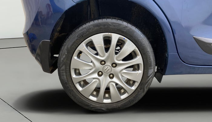 2017 Maruti Baleno ZETA PETROL 1.2, Petrol, Manual, 1,32,822 km, Right Rear Wheel