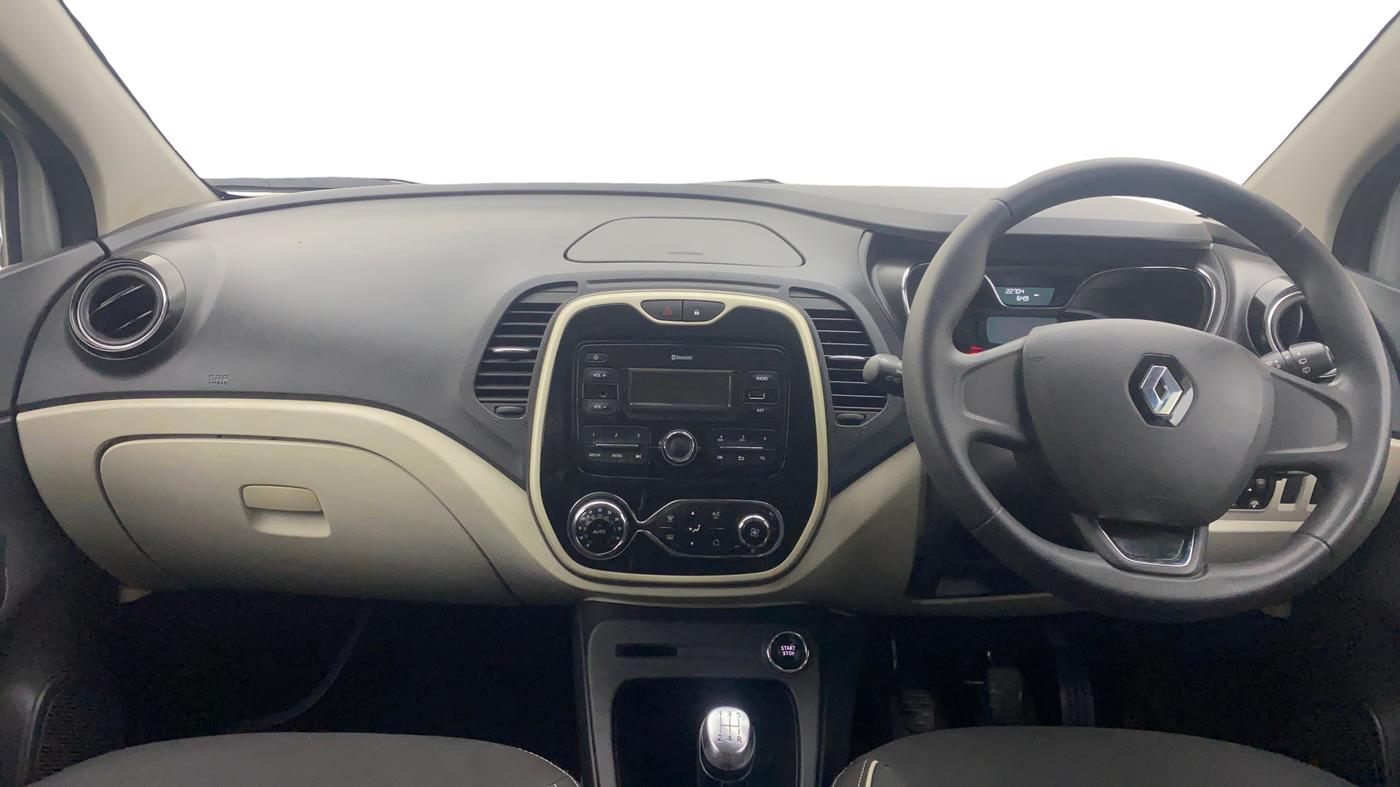 2018 Renault Captur RXE PETROL, Petrol, Manual, 22,704 km, Dashboard