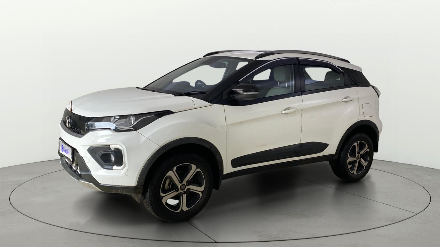 2023 Tata NEXON XZA PLUS LUX SUNROOF DUAL TONE PETROL, Petrol, Automatic, 32,350 km, Left Front Diagonal