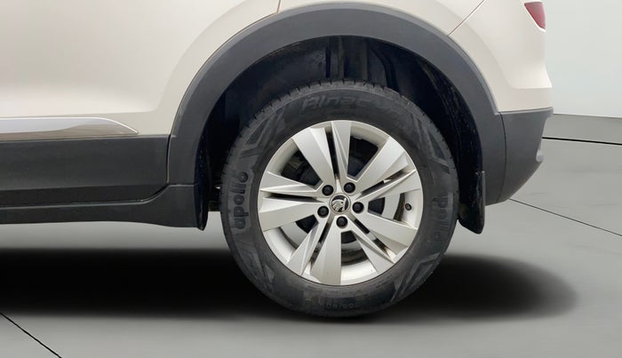 2022 Skoda KUSHAQ AMBITION 1.0L TSI MT, Petrol, Manual, 60,419 km, Left Rear Wheel