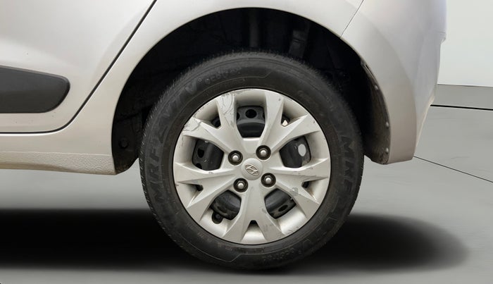 2016 Hyundai Grand i10 MAGNA 1.2 KAPPA VTVT, CNG, Manual, 75,286 km, Left Rear Wheel