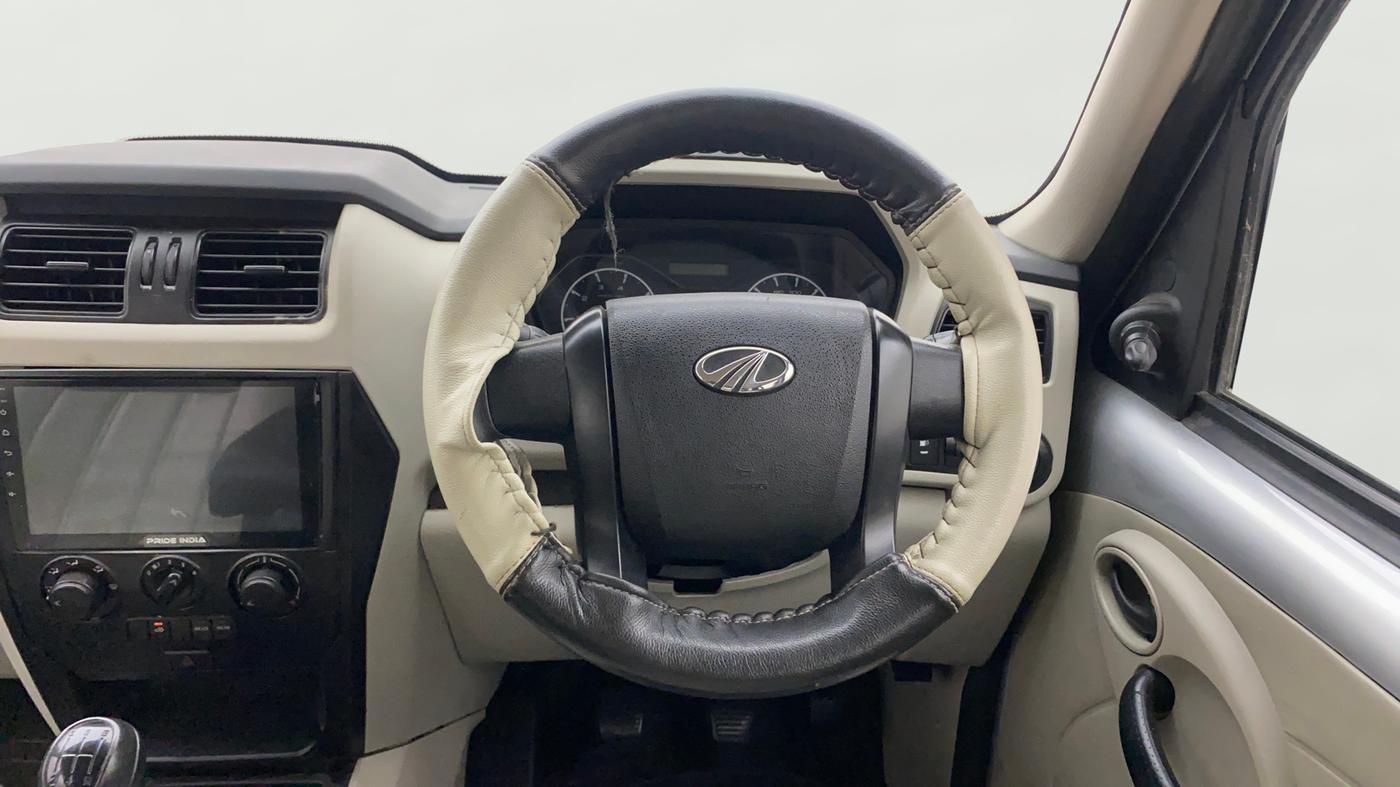 2021 Mahindra Scorpio S3 PLUS, Diesel, Manual, 24,774 km, Steering Wheel Close Up