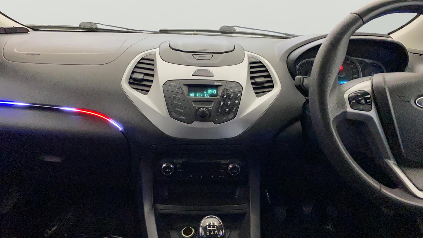 2016 Ford New Figo TITANIUM 1.2 PETROL MT, Petrol, Manual, 56,920 km, Air Conditioner