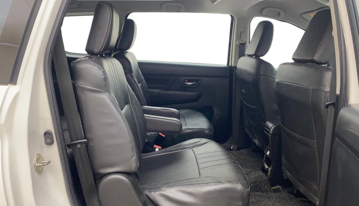 2021 Maruti XL6 ZETA MT, Petrol, Manual, 75,754 km, Right Side Rear Door Cabin