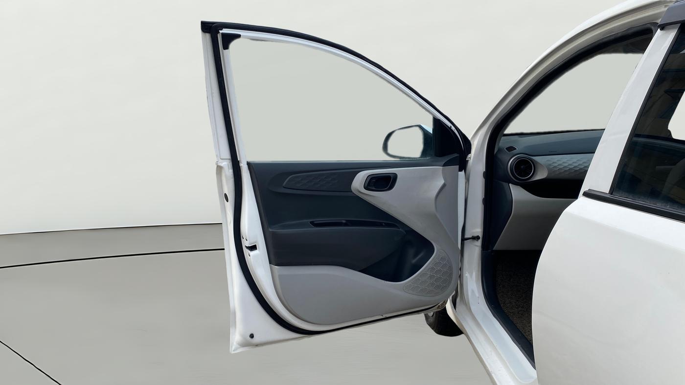 2024 Hyundai GRAND I10 NIOS MAGNA 1.2 KAPPA VTVT, Petrol, Manual, 27,083 km, LHS Front Door