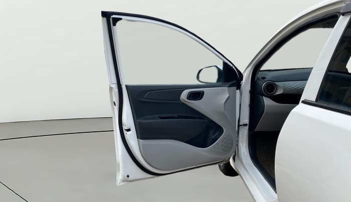 2024 Hyundai GRAND I10 NIOS MAGNA 1.2 KAPPA VTVT, Petrol, Manual, 27,083 km, LHS Front Door