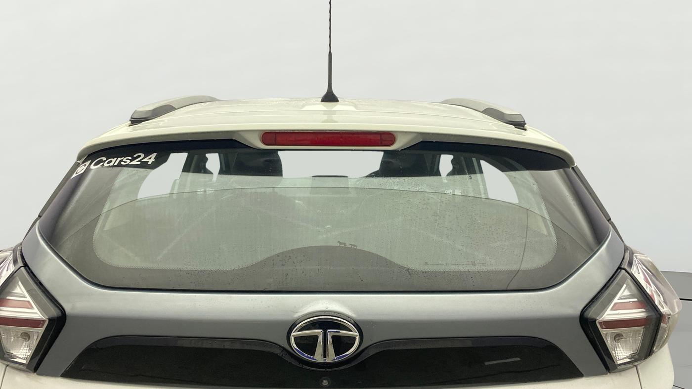 2021 Tata NEXON XM SUNROOF PETROL, Petrol, Manual, 18,367 km, Rear Windshield