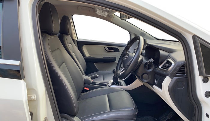 2023 Tata ALTROZ XZ PLUS PETROL, Petrol, Manual, 10,089 km, Right Side Front Door Cabin