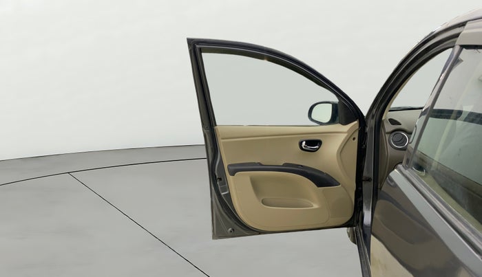 2013 Hyundai i10 MAGNA 1.2, CNG, Manual, 91,614 km, LHS Front Door