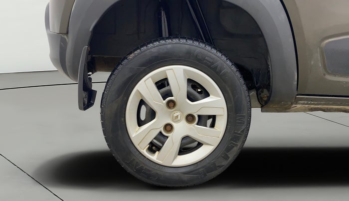 2018 Renault Kwid RXL, Petrol, Manual, 38,719 km, Right Rear Wheel