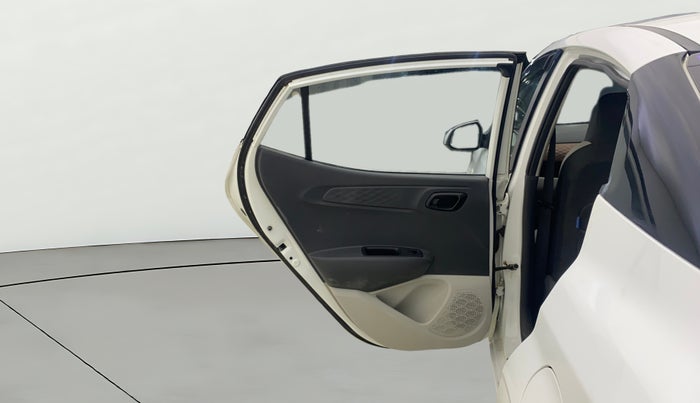 2022 Hyundai AURA S 1.2 CNG, CNG, Manual, 66,968 km, LHS Rear Door