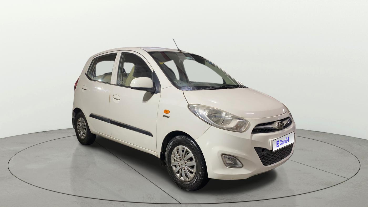 2015 Hyundai i10 SPORTZ 1.1, Petrol, Manual, 44,752 km, SRP