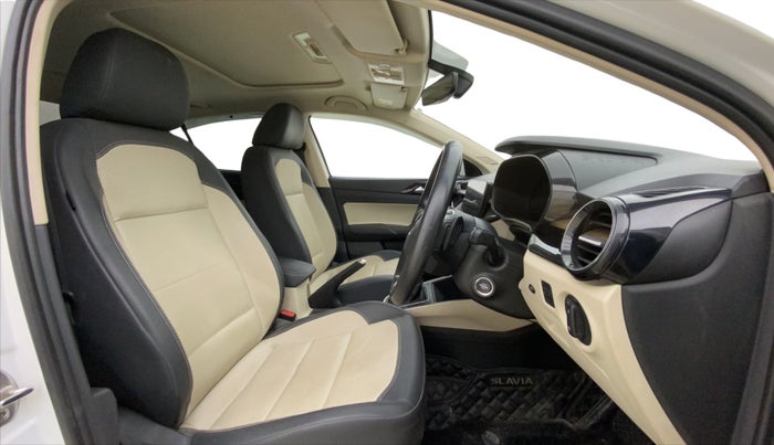 2024 Skoda SLAVIA STYLE 1.0L TSI AT, Petrol, Automatic, 26,163 km, Right Side Front Door Cabin