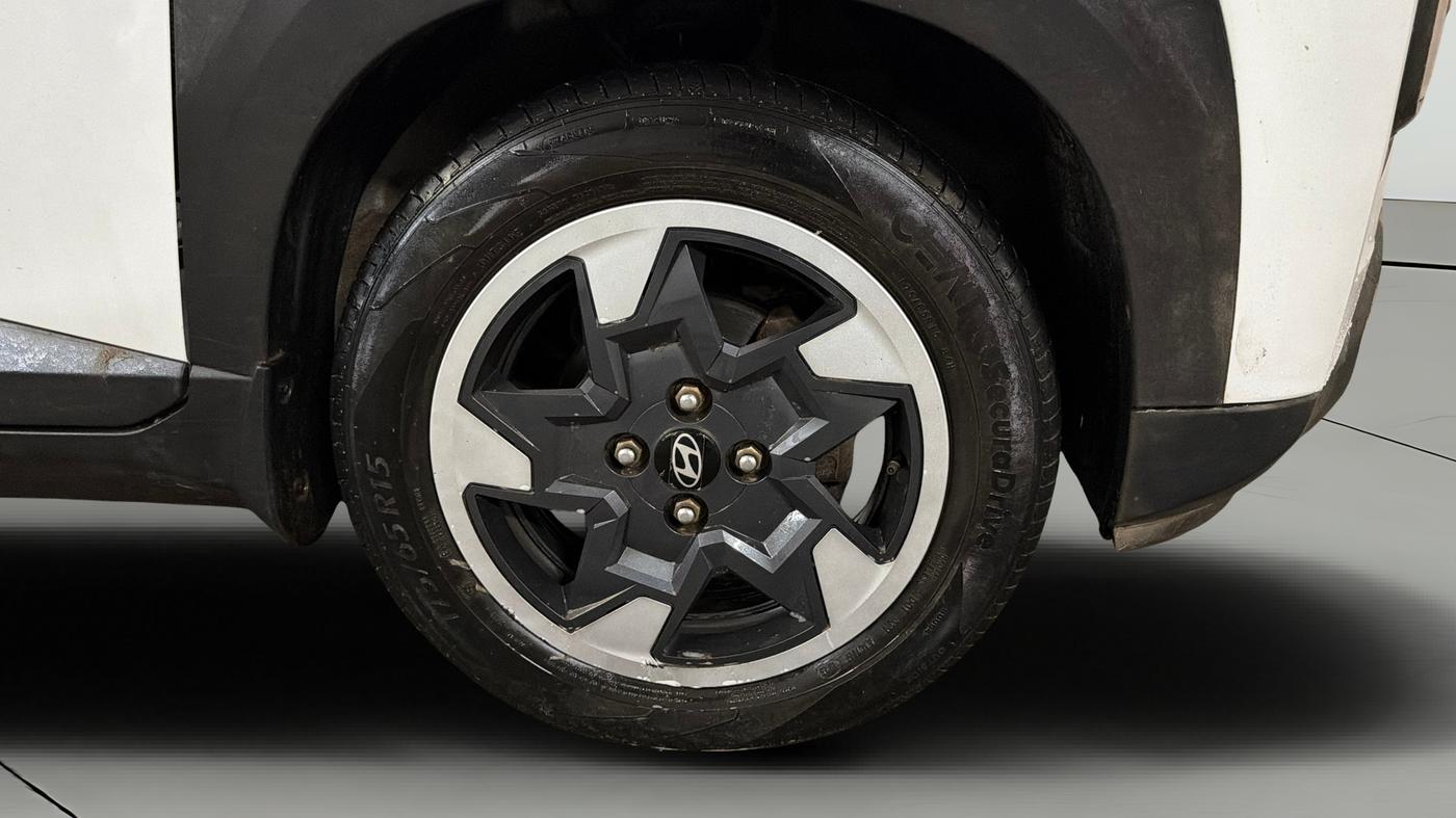 2025 Hyundai EXTER SX 1.2 MT Hy-CNG Duo , CNG, Manual, 29,408 km, Right Front Wheel