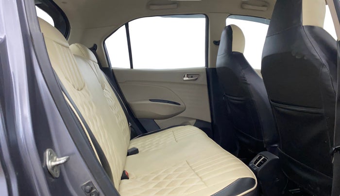 2019 Hyundai NEW SANTRO SPORTZ CNG, CNG, Manual, 85,920 km, Right Side Rear Door Cabin