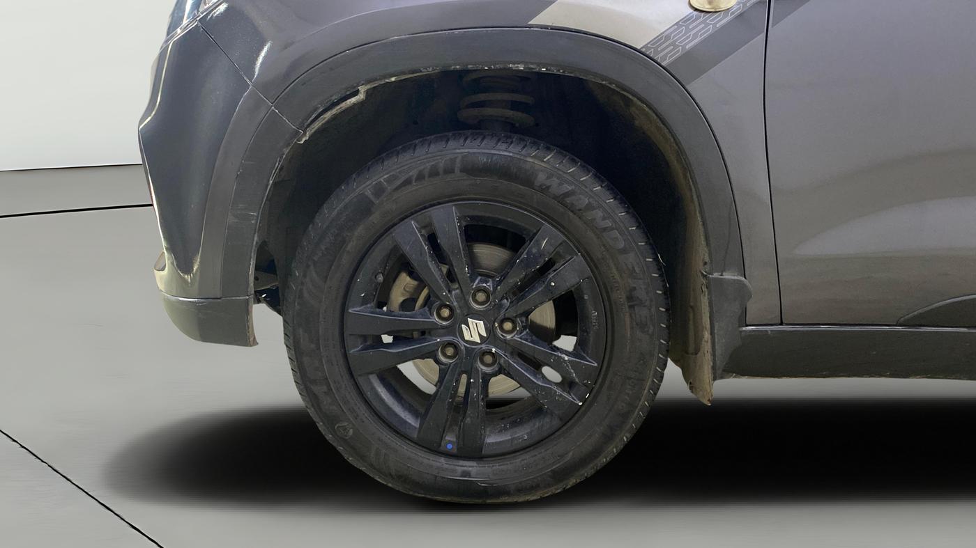 2019 Maruti Vitara Brezza ZDI, Diesel, Manual, 94,605 km, Left Front Wheel