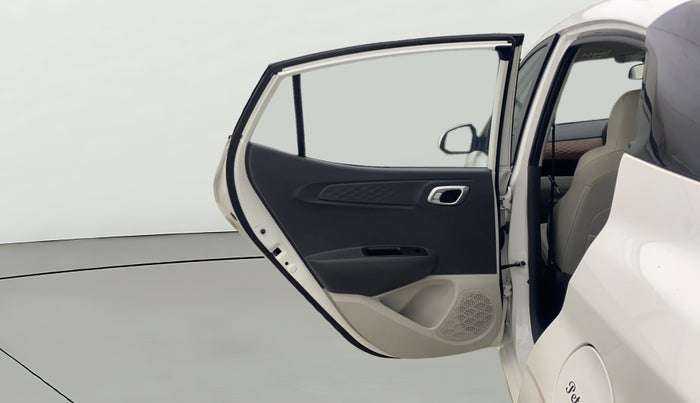 2022 Hyundai AURA SX PLUS 1.2 AMT, Petrol, Automatic, 14,943 km, LHS Rear Door