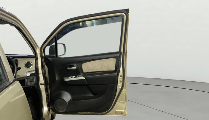 2016 Maruti Wagon R 1.0 VXI, Petrol, Manual, 31,925 km, RHS Front Door