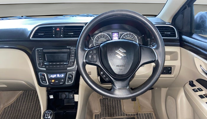 2017 Maruti Ciaz VXI+, Petrol, Manual, 33,005 km, Steering Wheel Close Up
