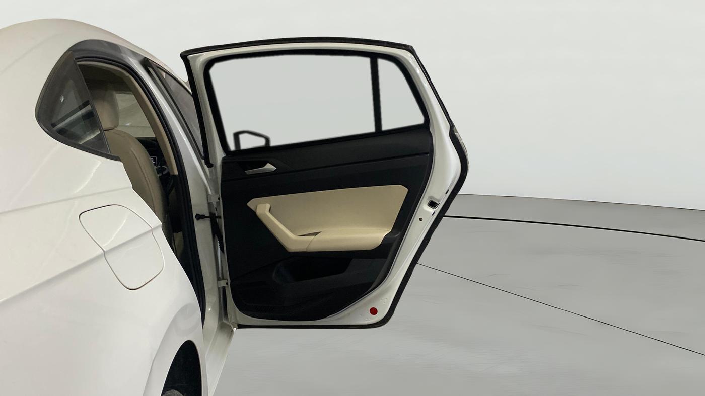 2024 Volkswagen VIRTUS HIGHLINE TSI 1.0 MT, Petrol, Manual, 6,662 km, RHS Rear Door