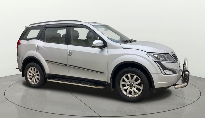 2015 Mahindra XUV500 W8, Diesel, Manual, 1,05,261 km, SRP
