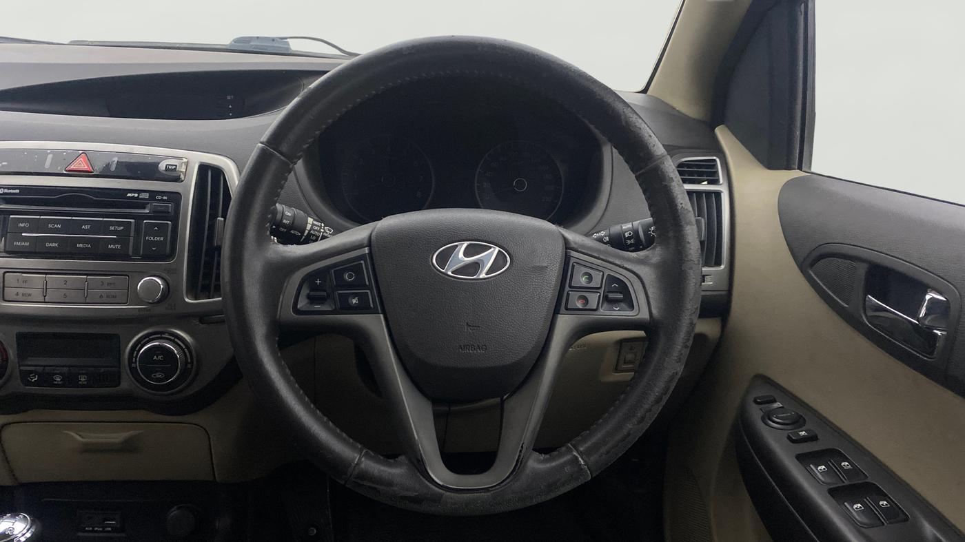 2013 Hyundai i20 ASTA 1.2, Petrol, Manual, 83,841 km, Steering Wheel Close Up