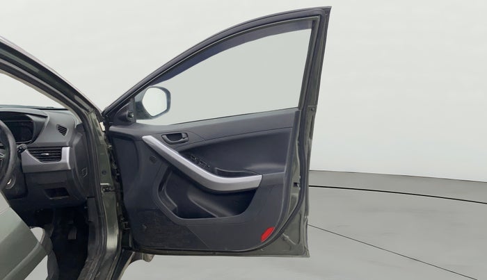 2023 Tata NEXON XM SUNROOF PETROL, Petrol, Manual, 20,850 km, RHS Front Door