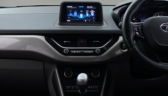 2018 Tata NEXON XZ PLUS PETROL DUAL TONE, Petrol, Manual, 41,732 km, Air Conditioner