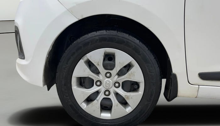 2015 Hyundai Xcent S 1.2, Petrol, Manual, 55,621 km, Left Front Wheel