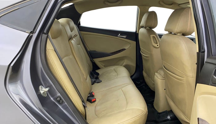 2016 Hyundai Verna 1.6 VTVT SX, Petrol, Manual, 48,818 km, Right Side Rear Door Cabin