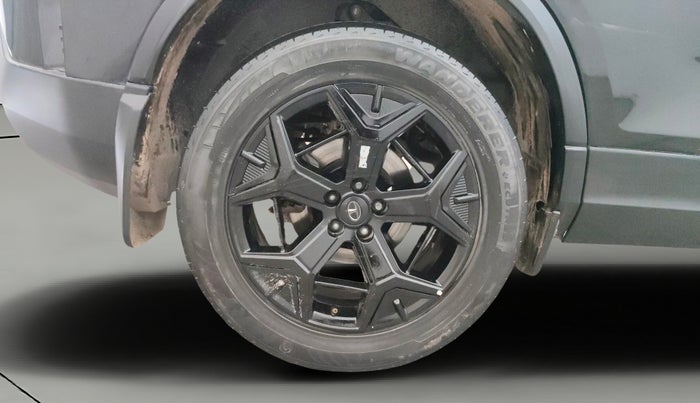 2023 Tata Harrier FEARLESS PLUS DARK EDITION, Diesel, Manual, 73,562 km, Right Rear Wheel