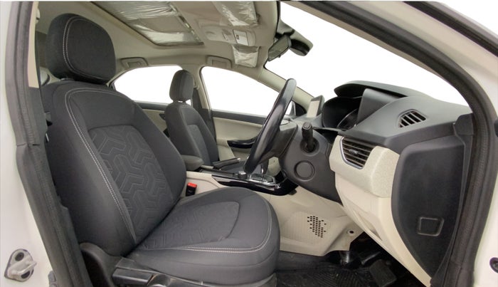 2021 Tata NEXON XZA PLUS SUNROOF PETROL, Petrol, Automatic, 40,365 km, Right Side Front Door Cabin