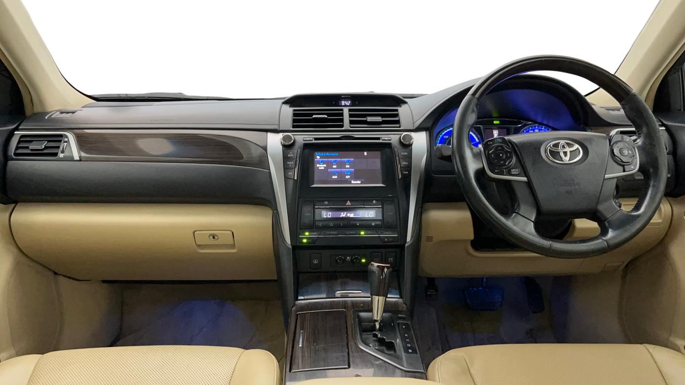 2016 Toyota Camry HYBRID, Hybrid, Automatic, 80,900 km, Dashboard
