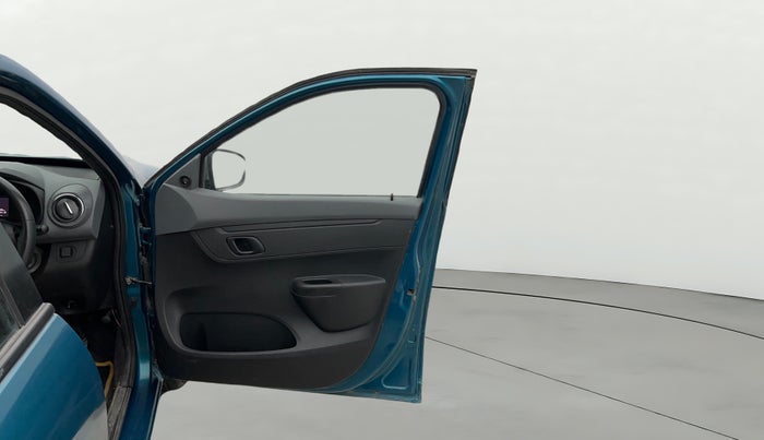 2020 Renault Kwid RXT 1.0 (O), Petrol, Manual, 37,735 km, RHS Front Door