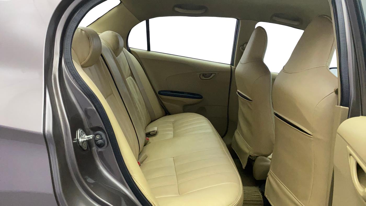 2015 Honda Amaze 1.2L I-VTEC S, Petrol, Manual, 1,45,147 km, Right Side Rear Door Cabin