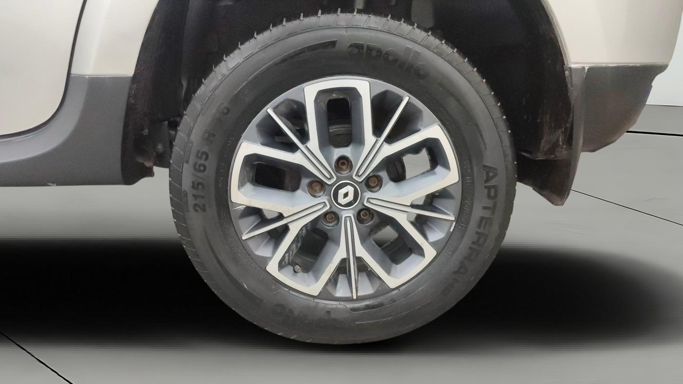 2021 Renault Duster RXZ 1.5 PETROL MT, Petrol, Manual, 26,525 km, Left Rear Wheel
