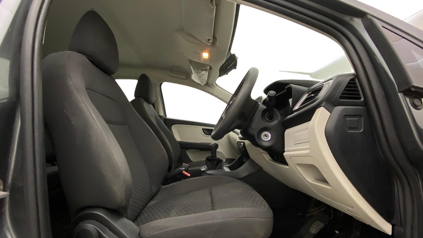 2022 Tata ALTROZ XM PLUS PETROL, Petrol, Manual, 58,379 km, Right Side Front Door Cabin