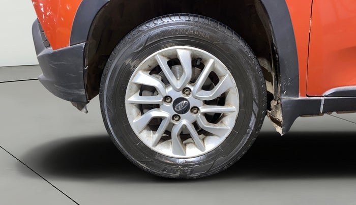 2017 Mahindra Kuv100 K6 6 STR, Petrol, Manual, 27,723 km, Left Front Wheel