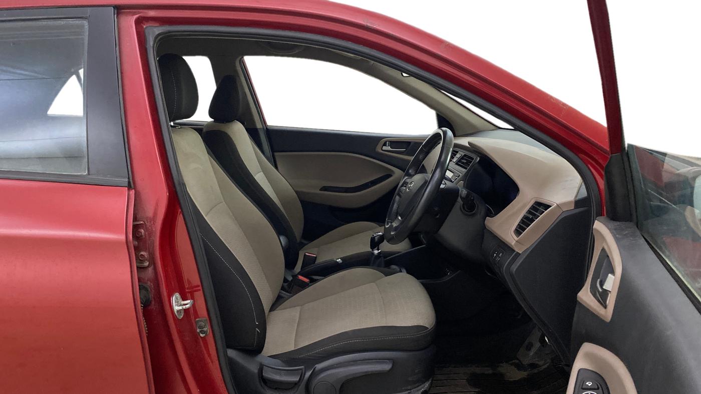 2015 Hyundai Elite i20 ASTA 1.2 (O), Petrol, Manual, 25,539 km, Right Side Front Door Cabin