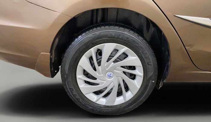 2018 Maruti Ciaz DELTA 1.4 MT PETROL, Petrol, Manual, 63,237 km, Right Rear Wheel