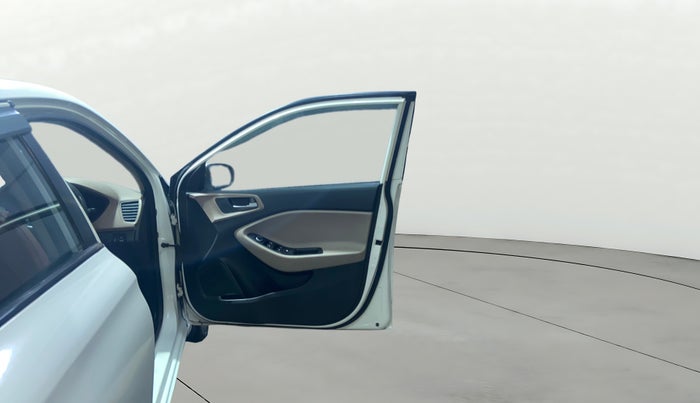 2016 Hyundai Elite i20 ASTA 1.4 CRDI, Diesel, Manual, 85,511 km, RHS Front Door