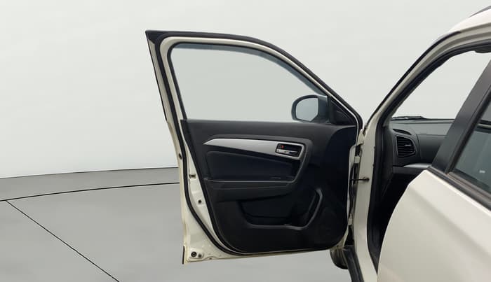 2022 Maruti Vitara Brezza ZXI, Petrol, Manual, 29,185 km, LHS Front Door