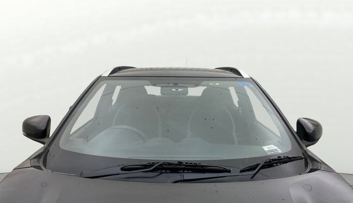 2022 Nissan MAGNITE XV PREMIUM TURBO CVT, Petrol, Automatic, 31,977 km, Front Windshield