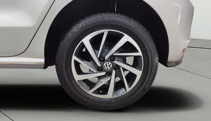 2021 Volkswagen Polo COMFORTLINE 1.0L TSI, Petrol, Manual, 1,09,376 km, Left Rear Wheel