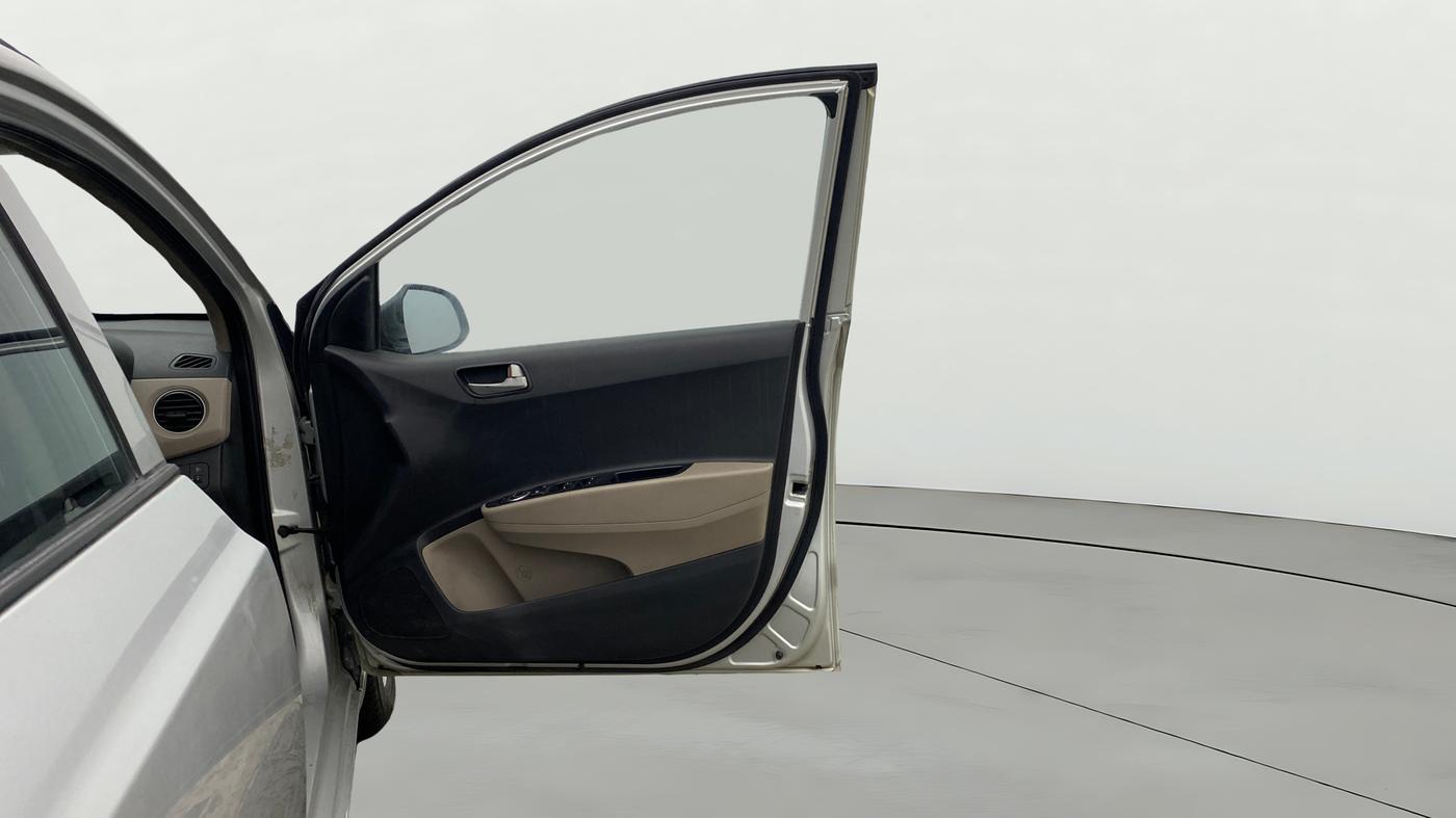 2015 Hyundai Grand i10 ASTA AT 1.2 KAPPA VTVT, Petrol, Automatic, 48,105 km, RHS Front Door
