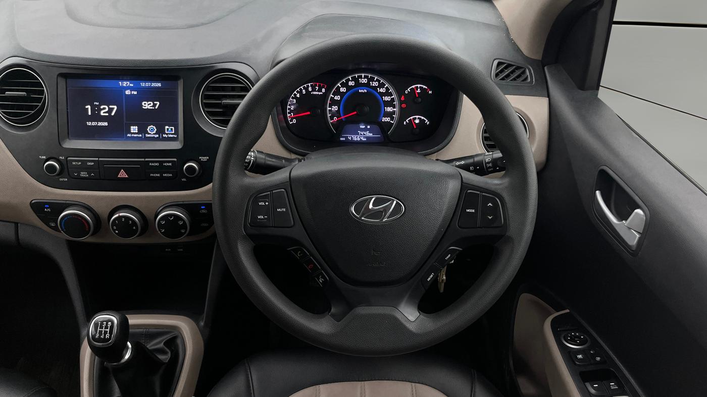 2017 Hyundai Grand i10 SPORTZ (O) 1.2 KAPPA VTVT, Petrol, Manual, 47,661 km, Steering Wheel Close Up
